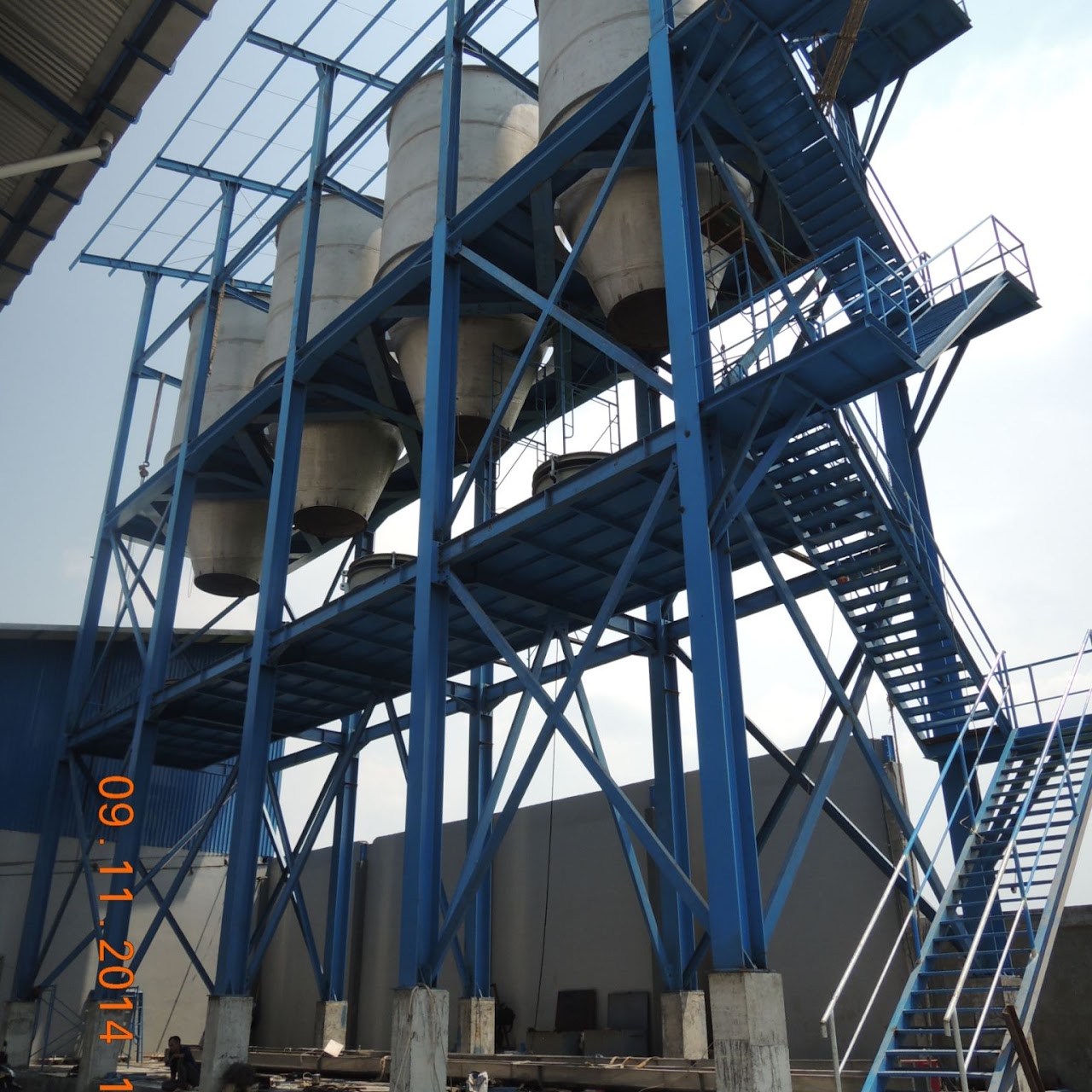 Wheat silos erection — completion day