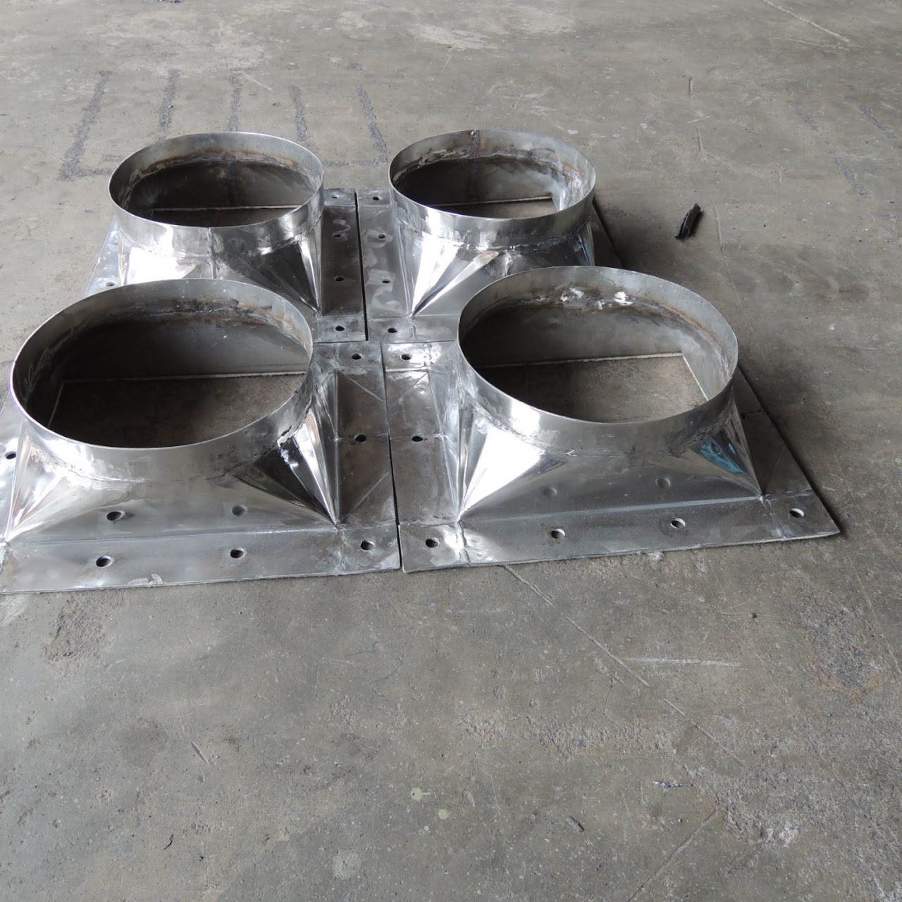 Round-to-square transition piece fabrication